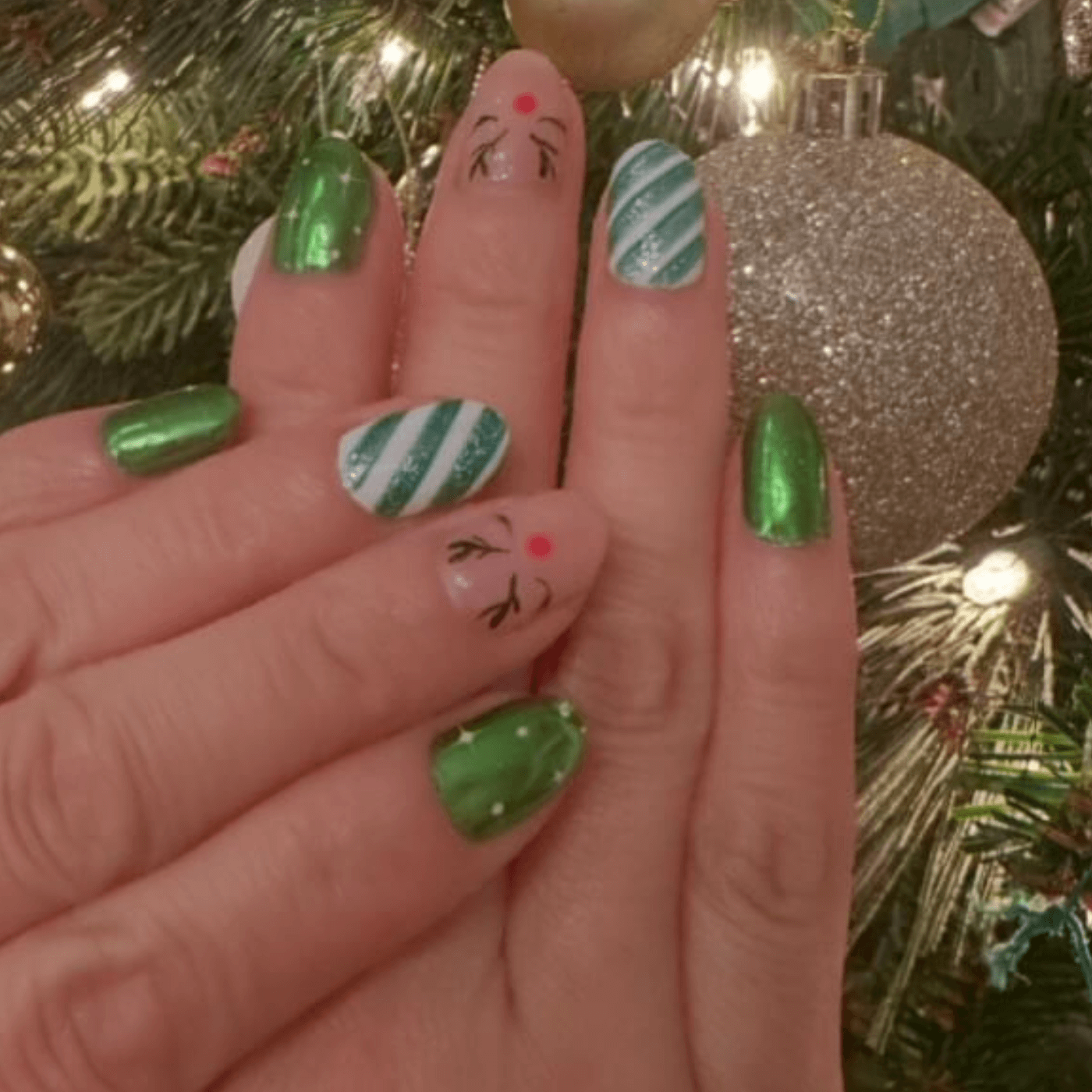 Green Christmas Nails