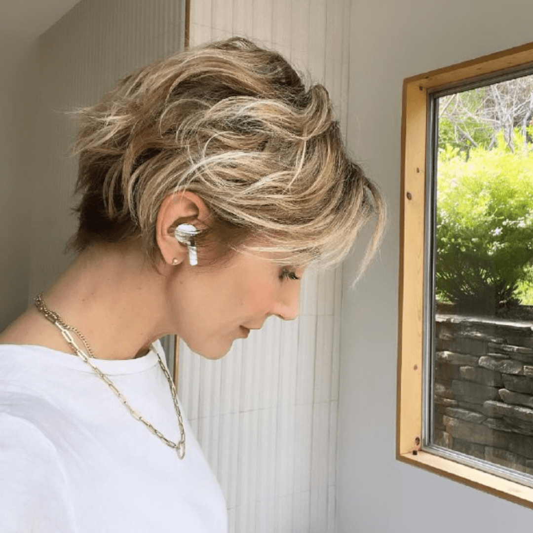 Asymmetrical pixie cut hairstyle