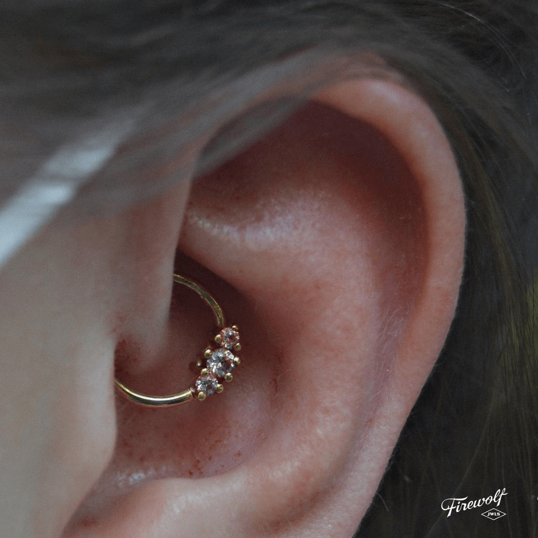 perforaciones-en-las-orejas-piercing-daith