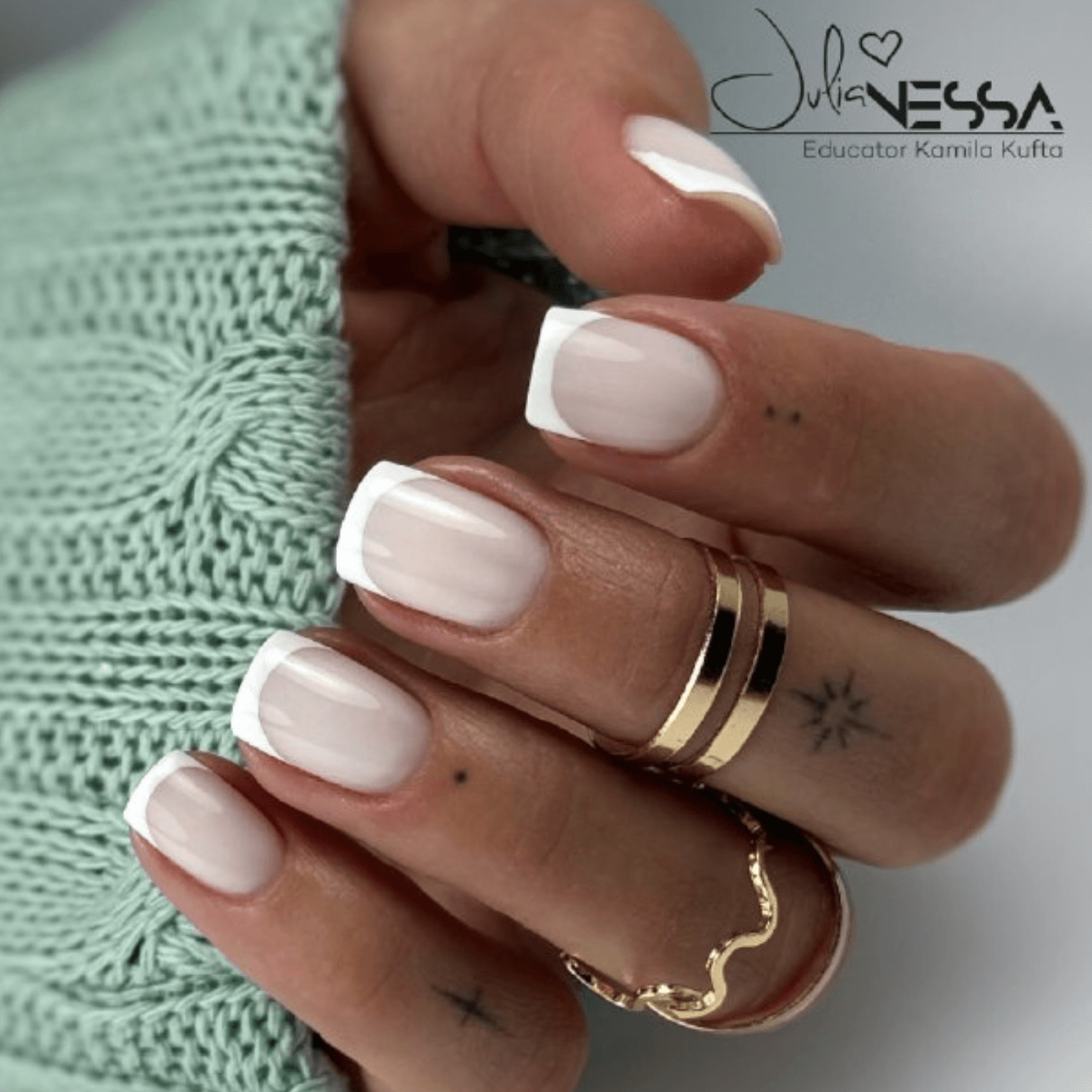 French Tipsy Manicure Akrylowy