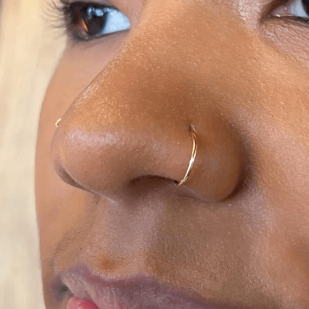 Amazon.com: AVYRING 18g Nose Rings Nose Studs Surgical Steel L Shape Screw  Nostril Ring Piercing Piercing Jewelry Set for Women Men : Clothing, Shoes  & Jewelry