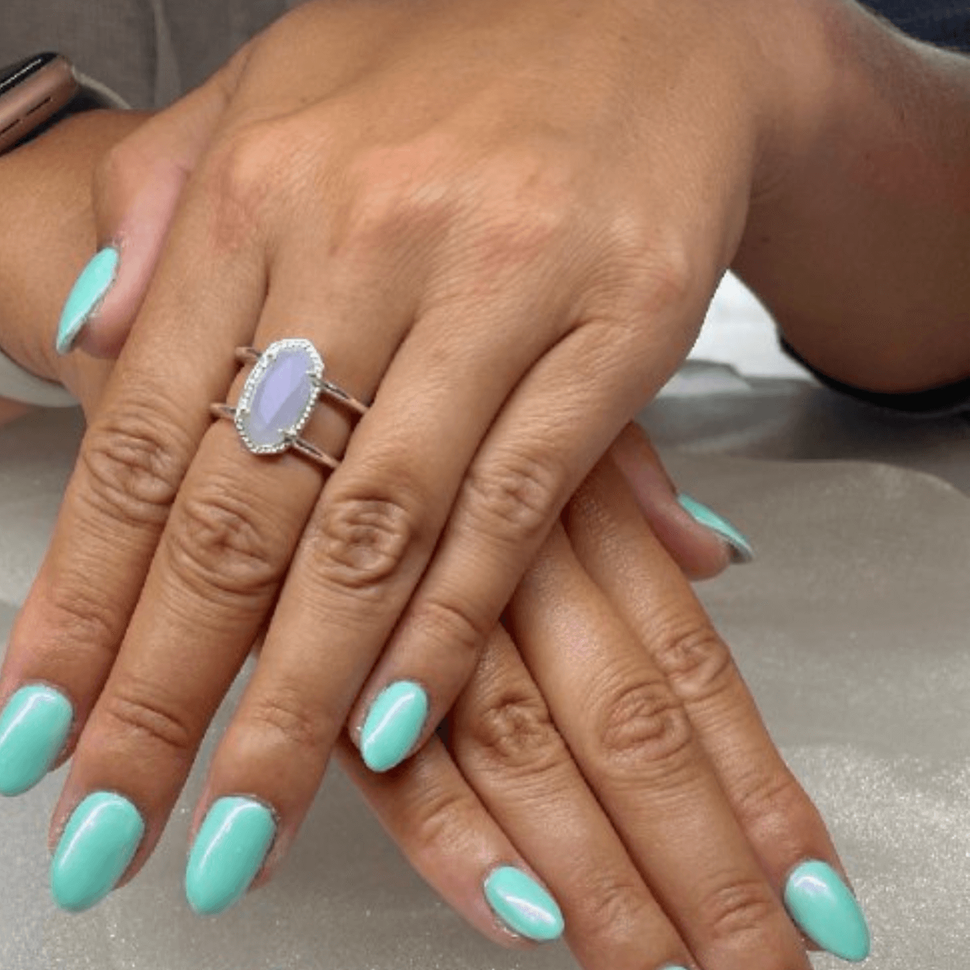 Short Oval Acrylic Nails