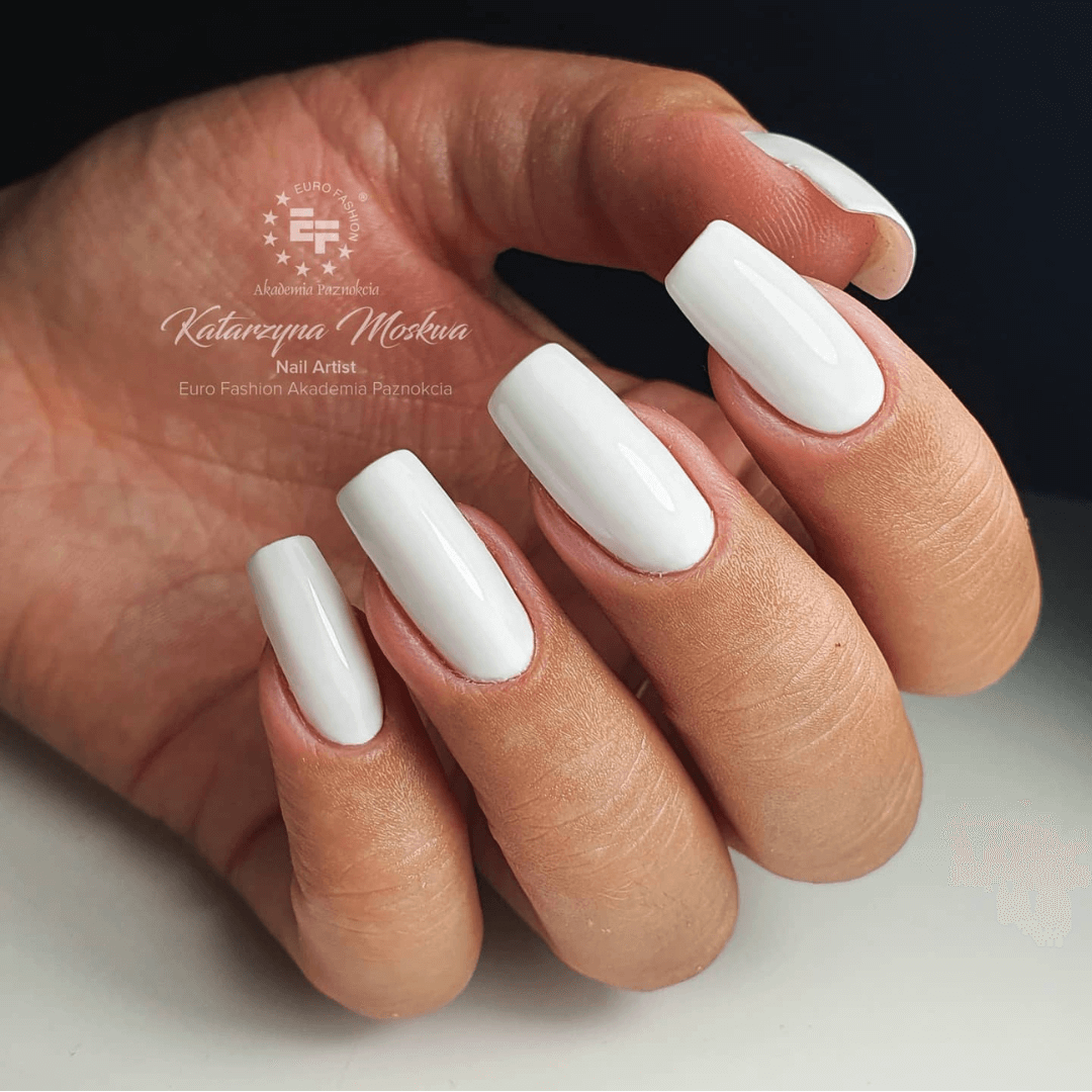 Białe Ślubne paznokci