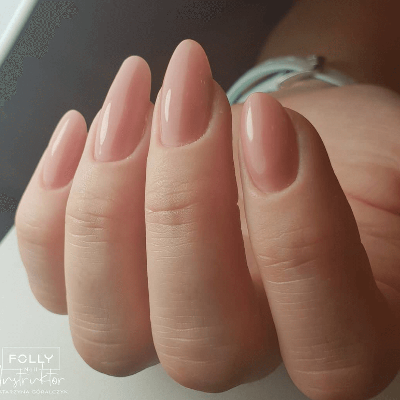 Zalety Manicure Tytanowego