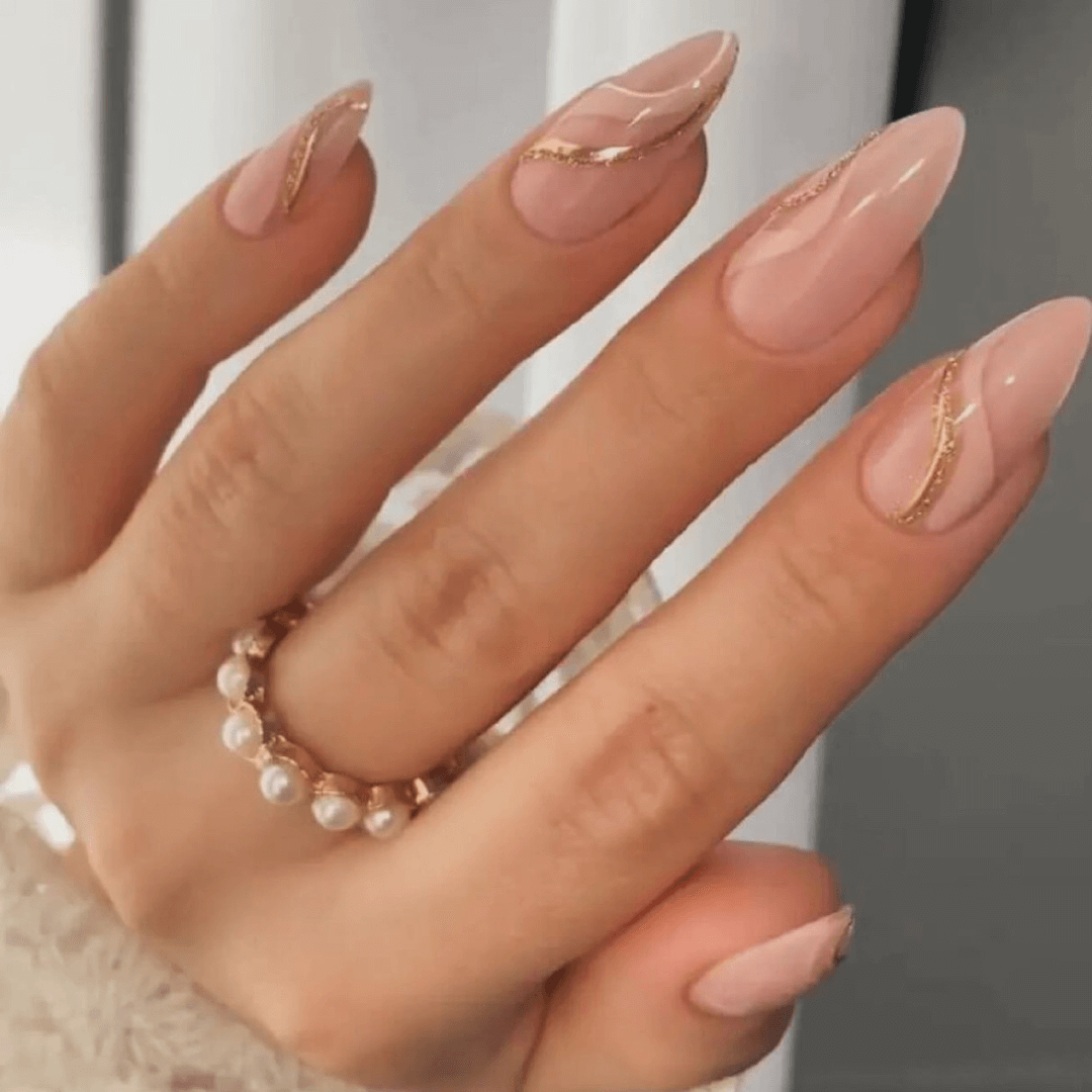 On-trend almond nail ideas