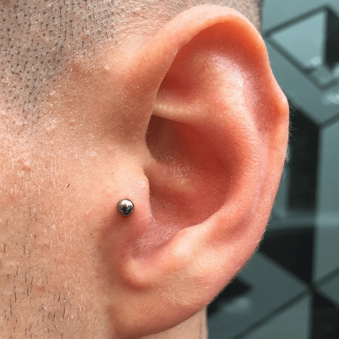perforaciones-en-las-orejas-piercing-tragus
