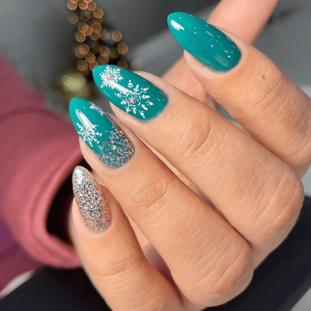 christmas-nails-blue-night-sky-with-stars