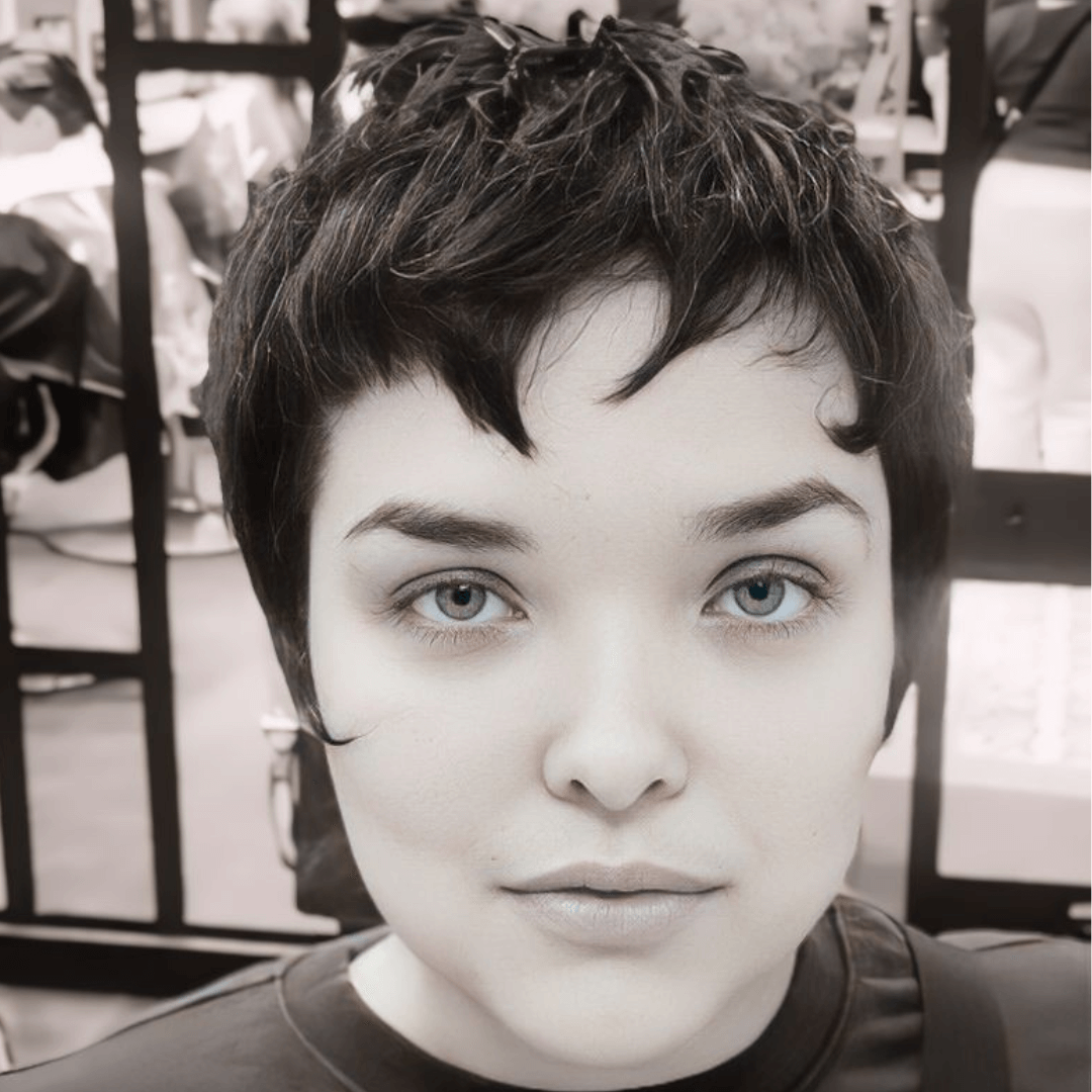 Asymetryczna fryzura pixie cut