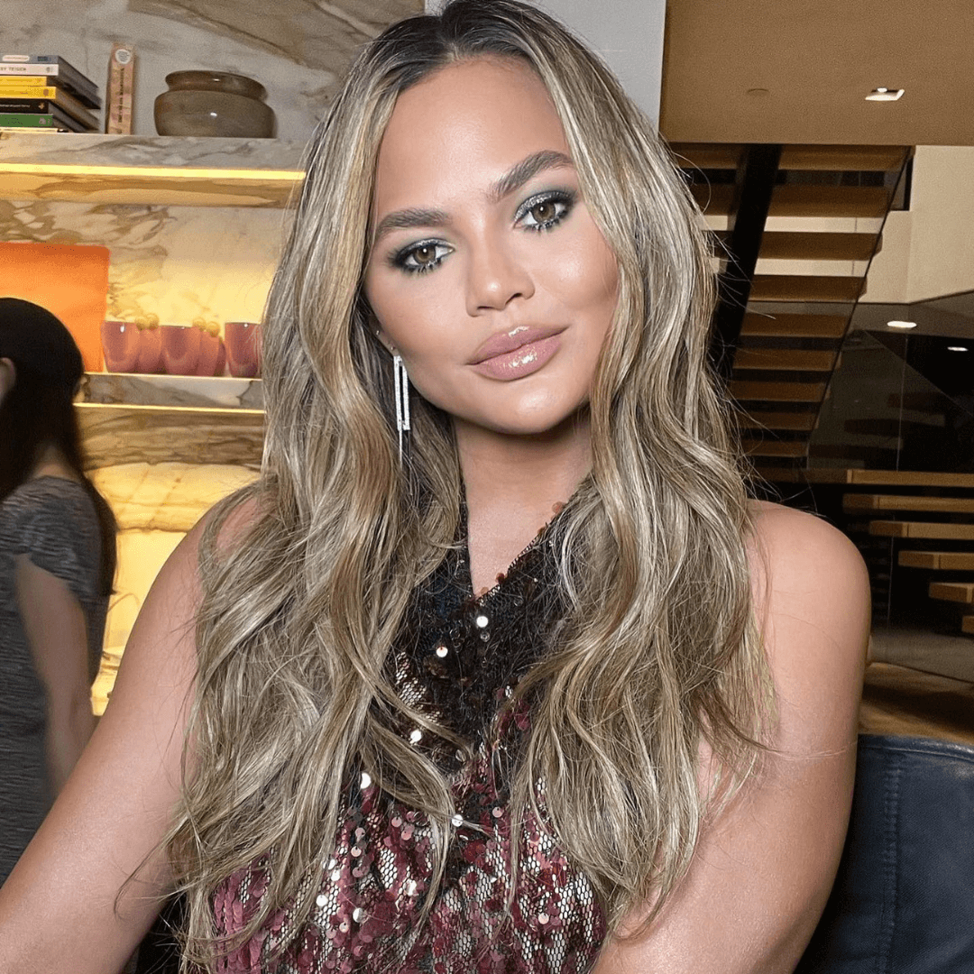 Chrissy Teigen - Balayage