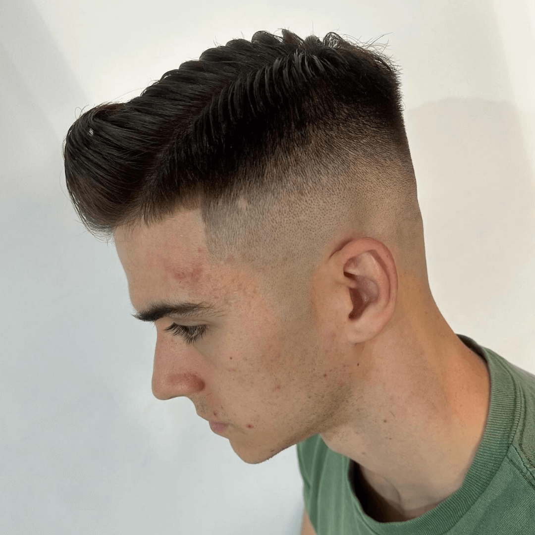 peinados-hombre-pelo-liso-y-fino-undercut