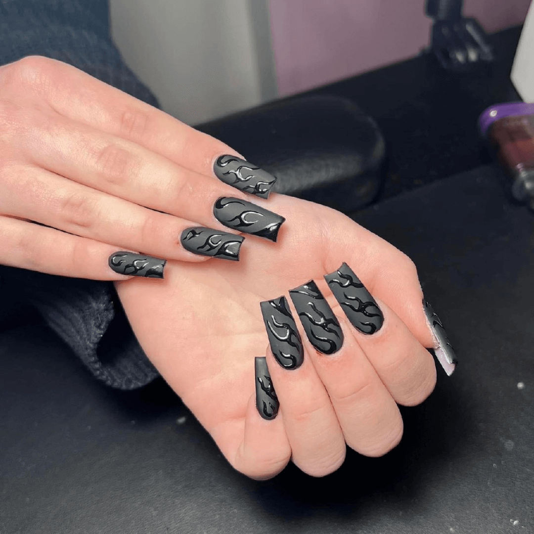 Uñas Negras Elegantes