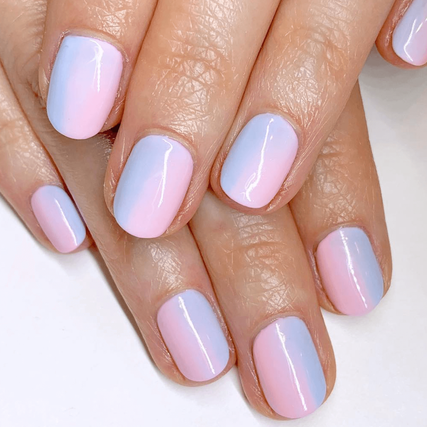 Pearl ombre nails