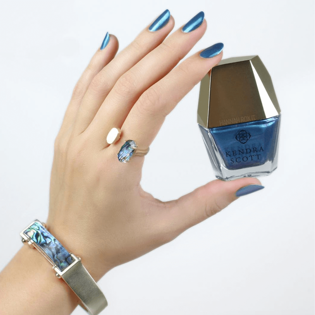 Blue Chrome Nails for a Night Out