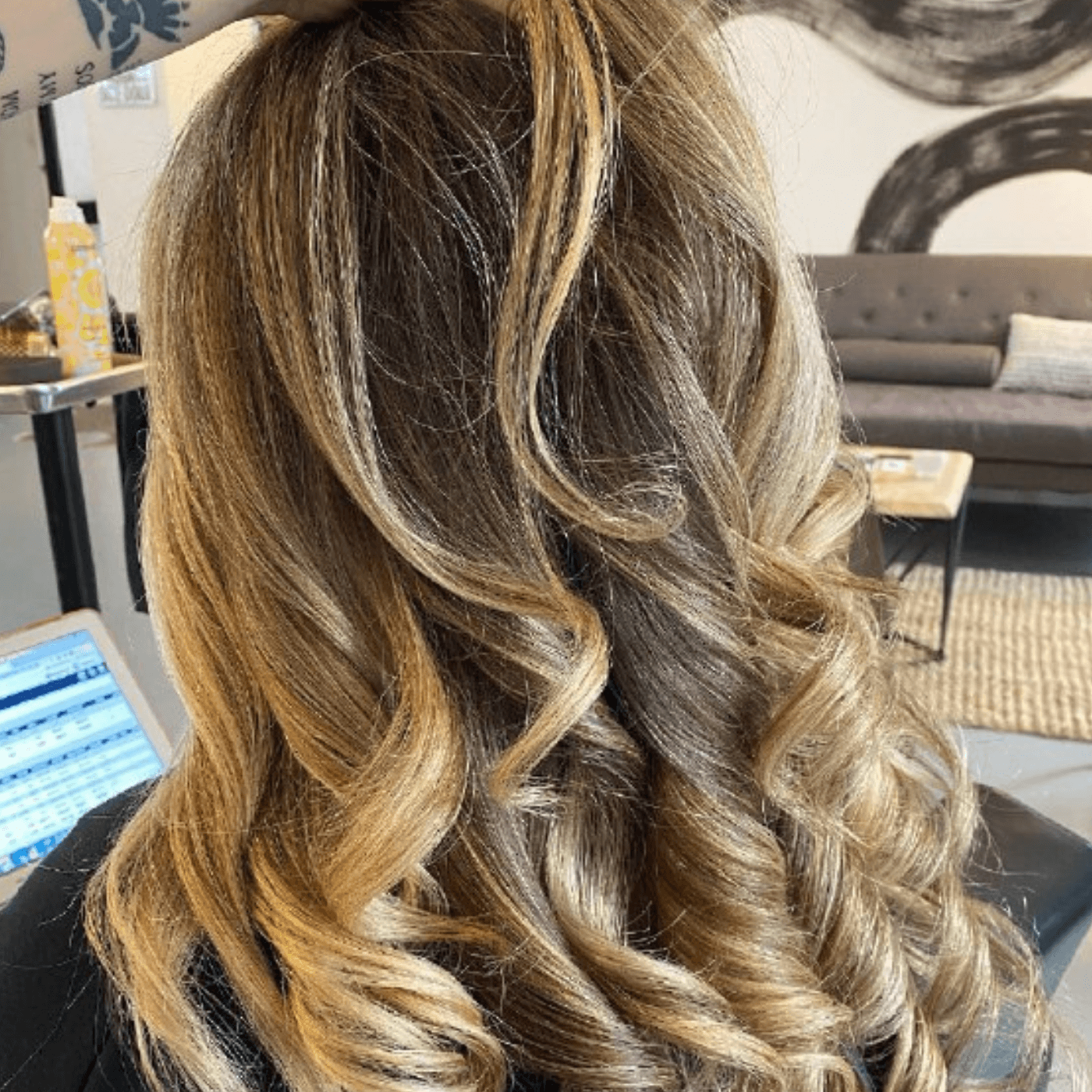 Natural Curly Brown Hair With Blonde Highlights