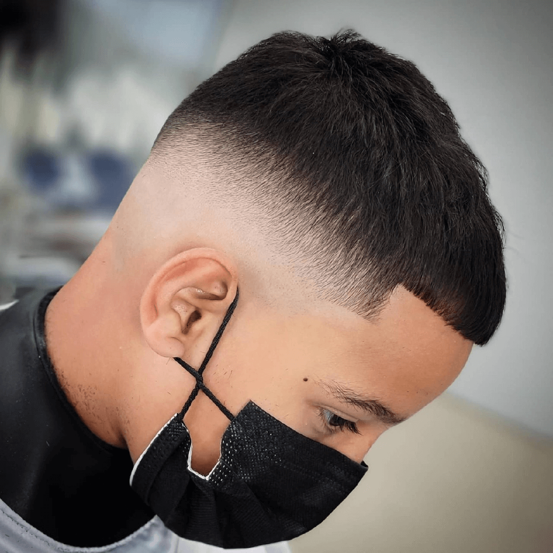 Top 100 Fade Haircuts - MEN'S HAIRCUTS | Mens haircuts short, Fade haircut,  V shaped haircut