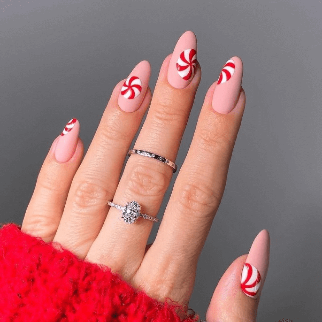 christmas-nails-candy-cane-nail-design