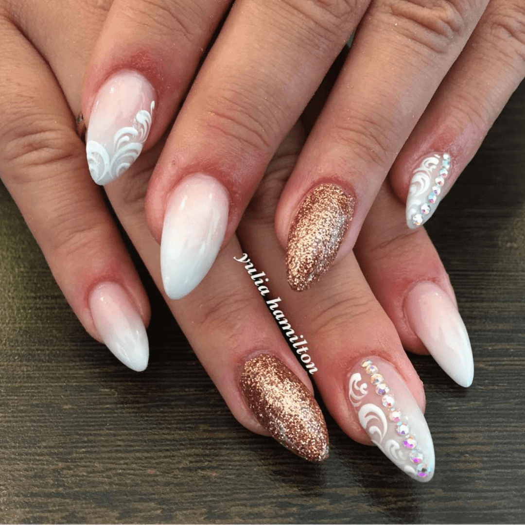 Almond nails 