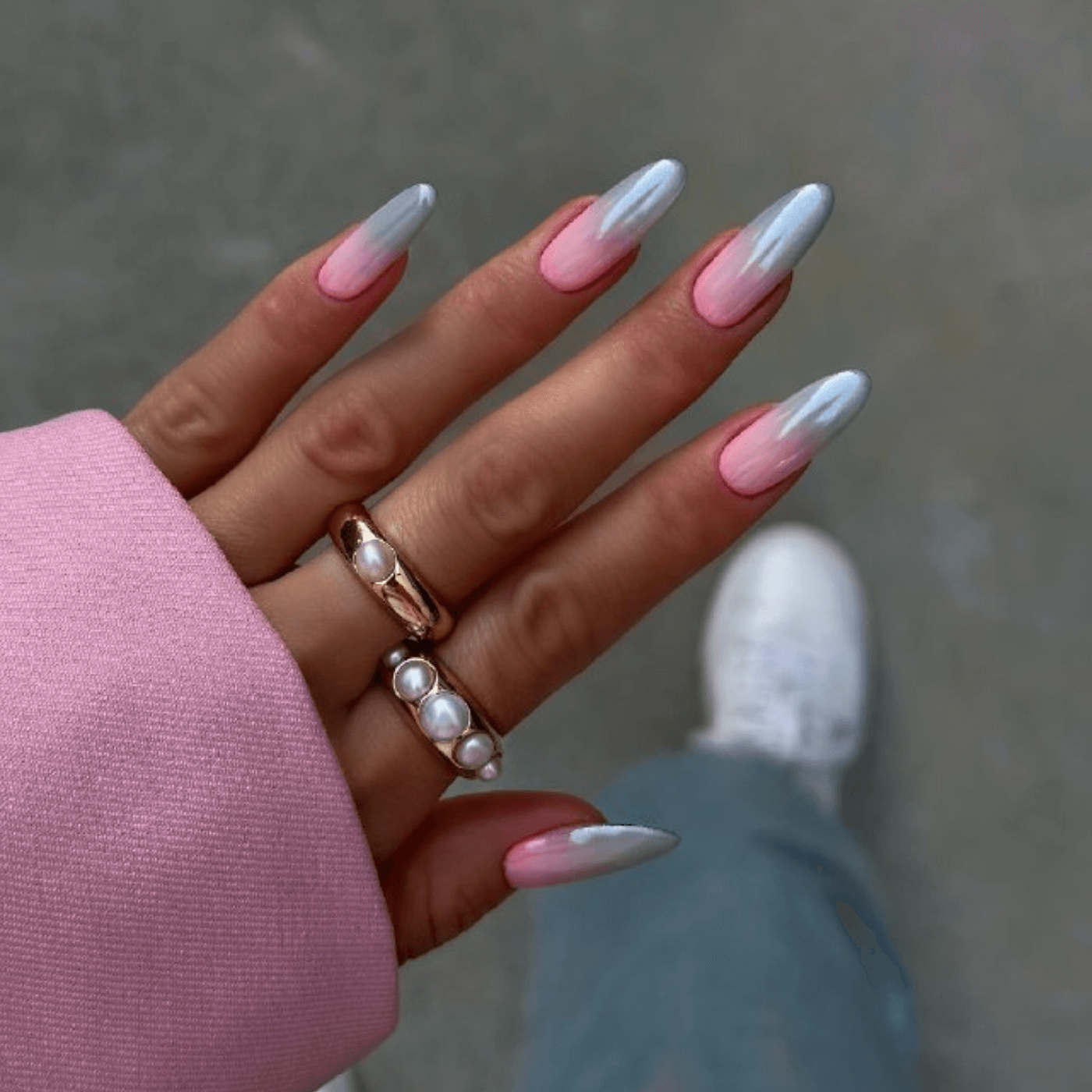 Mirror effect ombre nails