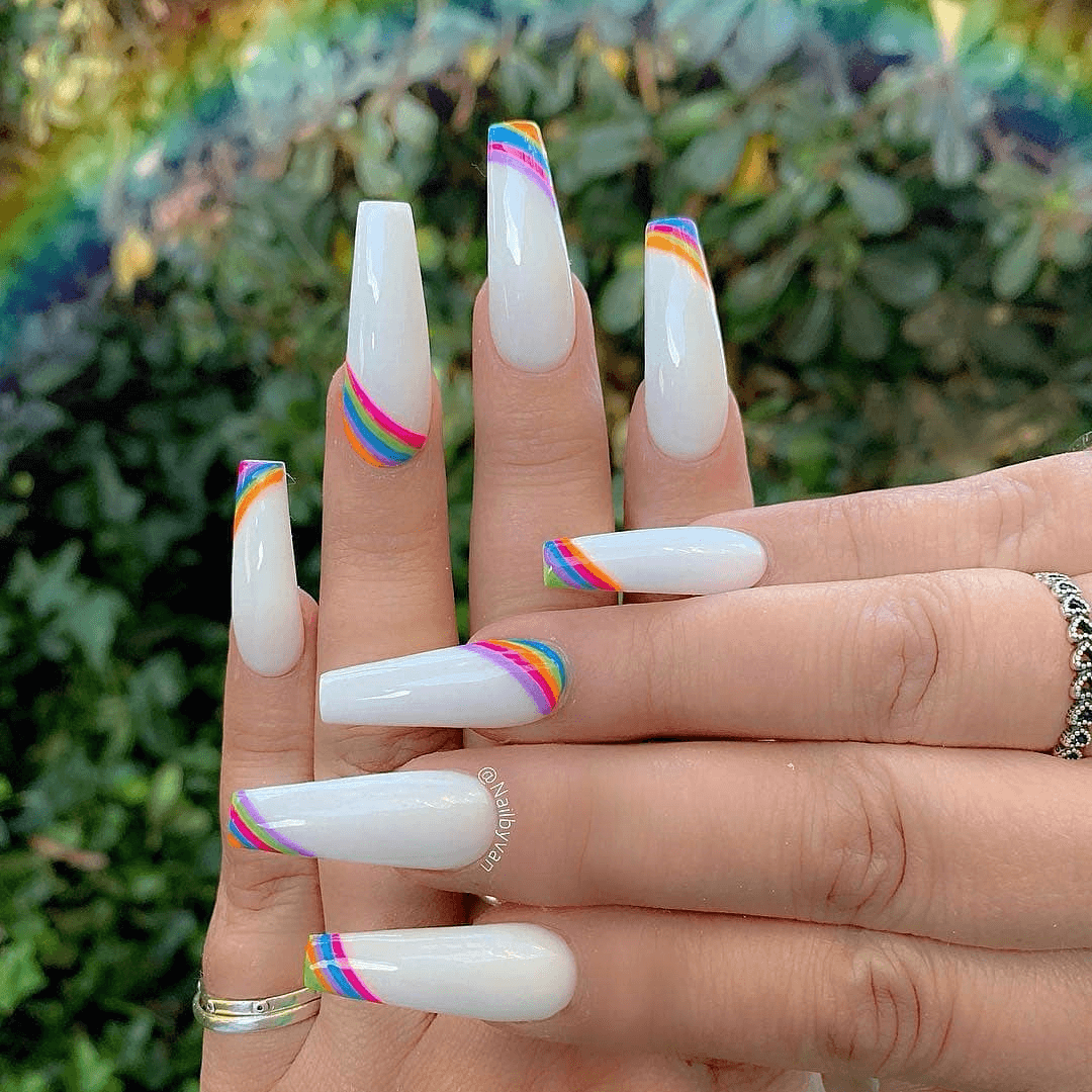 Nails spring with stripes
