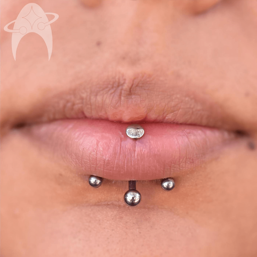 lip-piercing-type