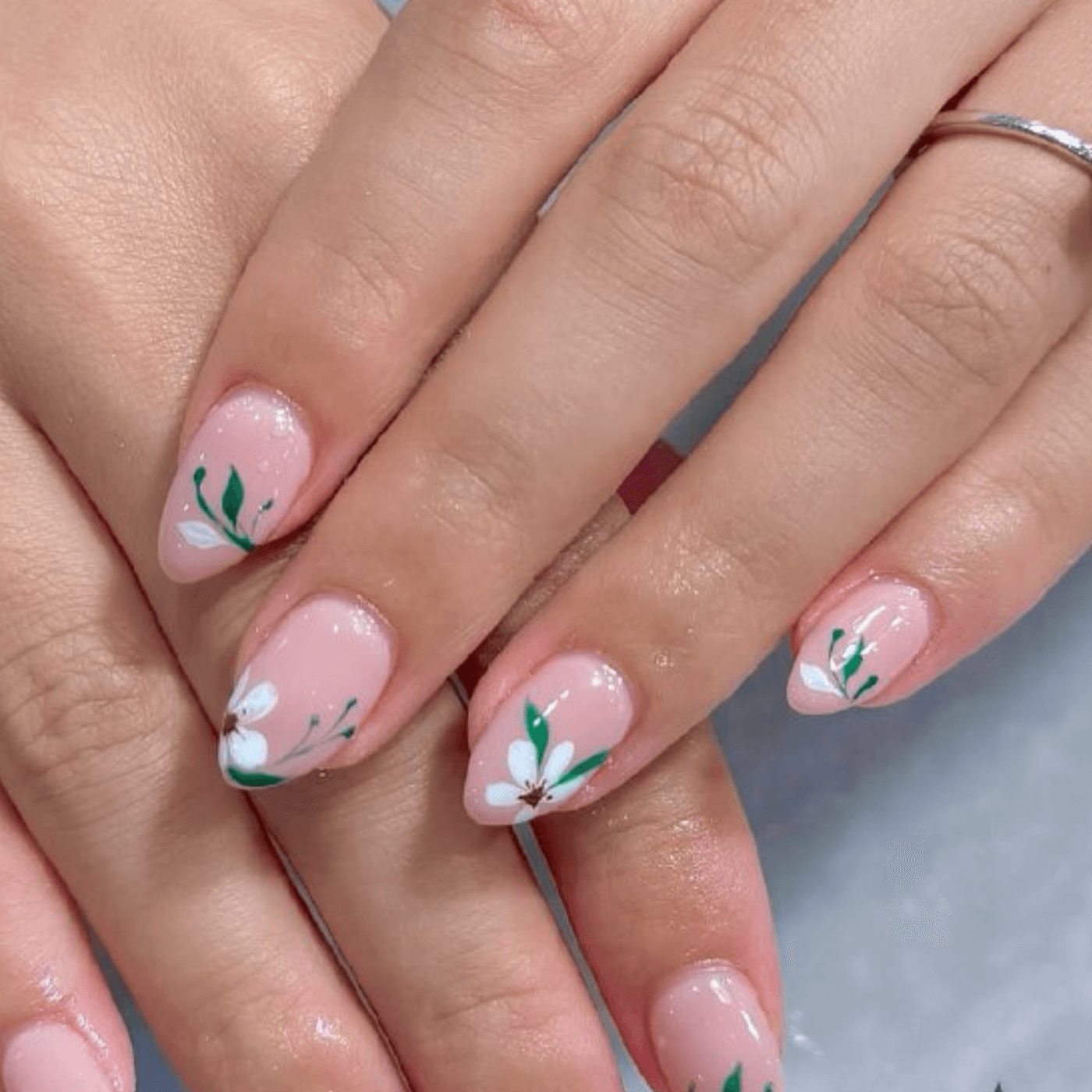 Cute Short Acrylic Nails in Pastel Shades