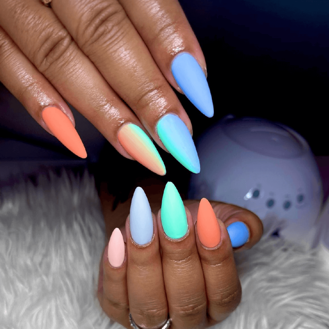 Coloured nails for summer