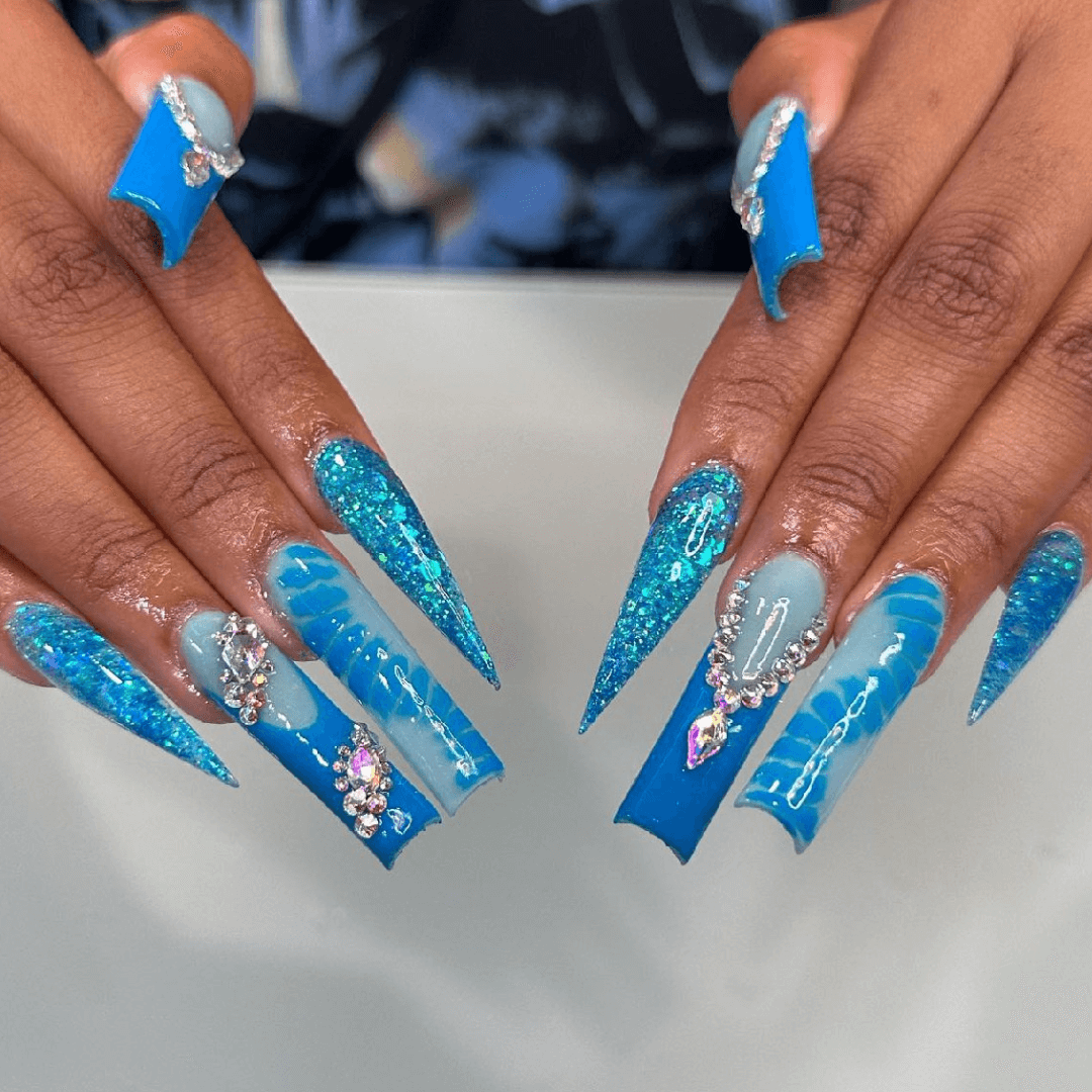 christmas-nails-ice-princess-blue-nails