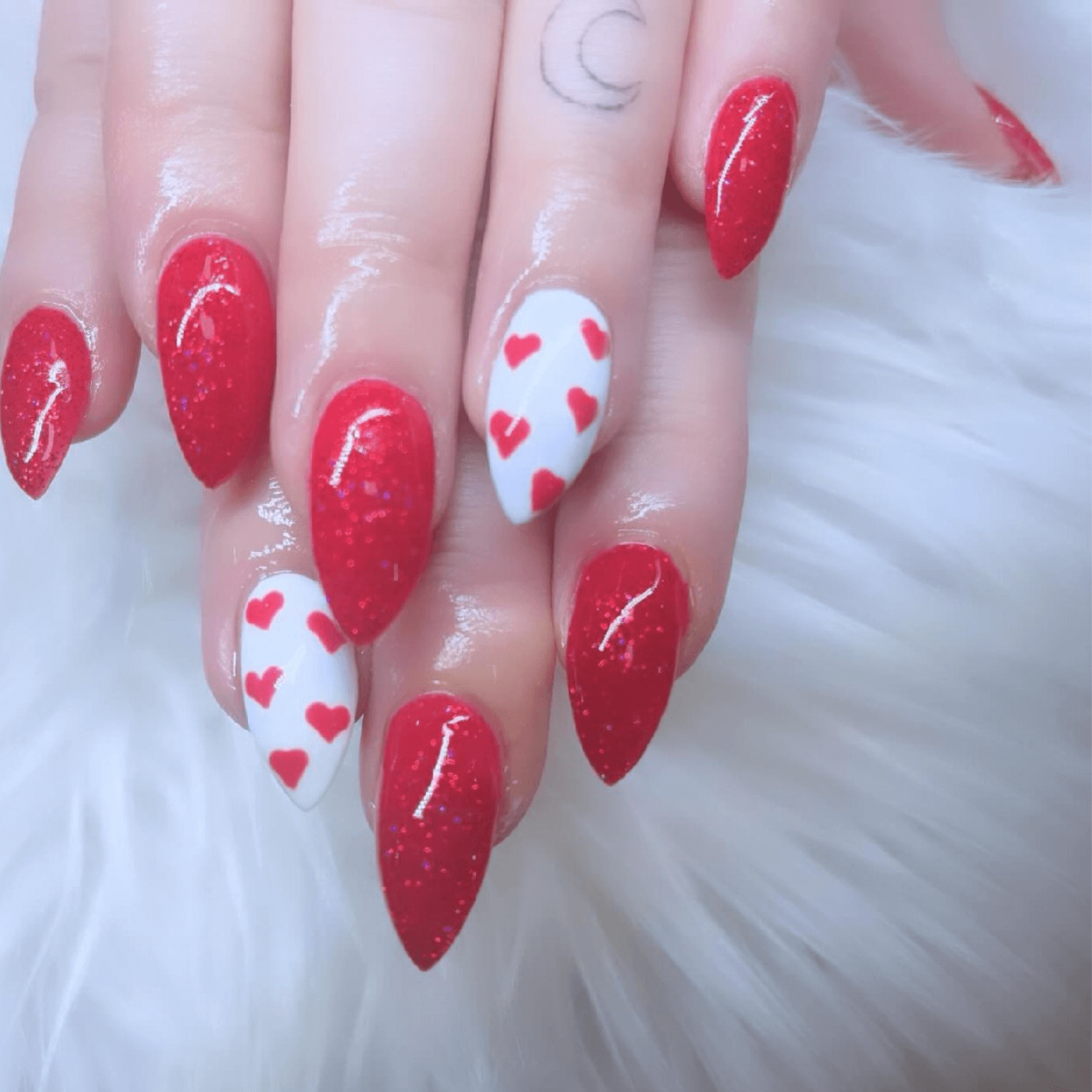 Valentine’s Day Nail Ideas